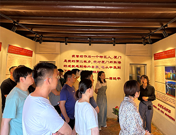触摸革命影象，传承红色基因